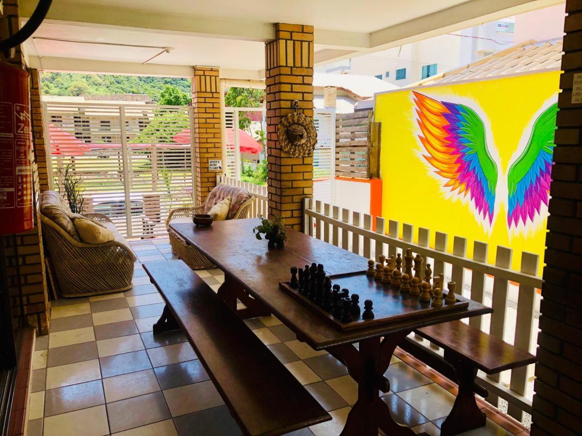 Quatro Ilhas Beach Hostel Bombinhas Esterno foto
